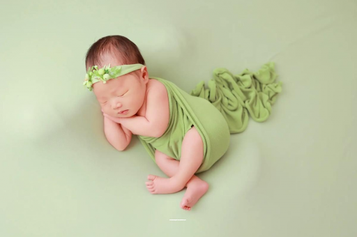 长岭宝宝拍嗝吐奶